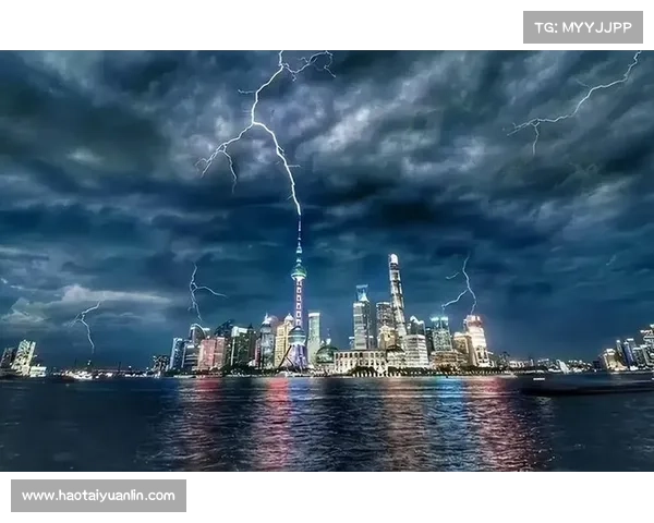 揭示雷电之谜从自然能量中探索天地间的壮丽力量 揭示雷电之谜从自然能量中探索天地间的壮丽力量
